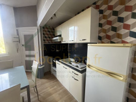 
                                                                                        Location
                                                                                         Appartement T2 meublé, proche centre