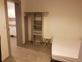 
                                                                                        Location
                                                                                         Appartement T2 meublé - proche Comédie