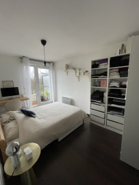 
                                                                                        Location
                                                                                         Appartement T2 meublé - Terrasse