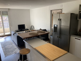 
                                                                                        Location
                                                                                         Appartement T2 meublé - Terrasse