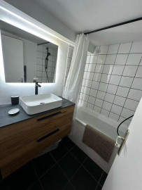 
                                                                                        Location
                                                                                         Appartement T2 meublé, vieux Lille