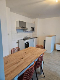 
                                                                                        Location
                                                                                         Appartement T2 + place de parking