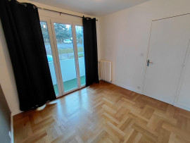 
                                                                                        Location
                                                                                         Appartement T2 sympa, pratique et bien placé