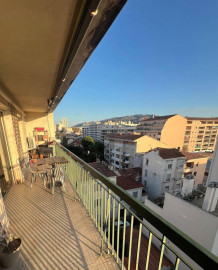 
                                                                                        Location
                                                                                         Appartement T3-4