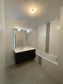 
                                                                                        Location
                                                                                         Appartement T3 67m² à Bordeaux