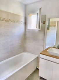 
                                                                                        Location
                                                                                         Appartement T3