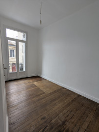 Location
Appartement T3 à Chartrons