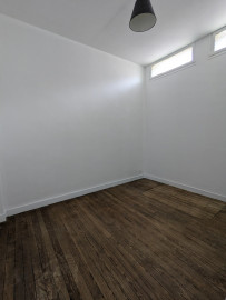 
                                                                                        Location
                                                                                         Appartement T3 à Chartrons