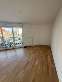 
                                                                                        Vente
                                                                                         Appartement T3 à Chatillon