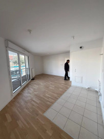 
                                                                                        Vente
                                                                                         Appartement T3 à Chatillon