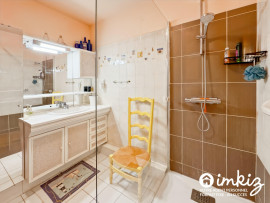 
                                                                                        Vente
                                                                                         Appartement T3 au calme  bourg hors surtourisme