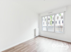 
                                                                                        Vente
                                                                                         Appartement T3 avec balcon et place de parking