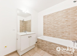 
                                                                                        Vente
                                                                                         Appartement T3 avec balcon et place de parking