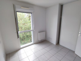 
                                                                                        Vente
                                                                                         T3 avec balcon loggia et deux parkings