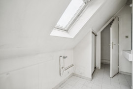 
                                                                                        Vente
                                                                                         Dernier étage - Appartement T2 avec terrasse