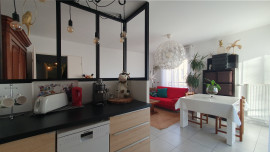 
                                                                                        Vente
                                                                                         Appartement T3 + balcon + garage double