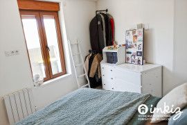 
                                                                                        Vente
                                                                                         Appartement T3 centre avec terrasse cave + parking