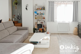 
                                                                                        Vente
                                                                                         Appartement T3 centre avec terrasse cave + parking