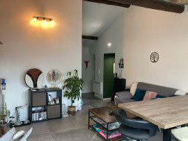 
                                                                                        Vente
                                                                                         appartement T3 en excellent état MERINDOL