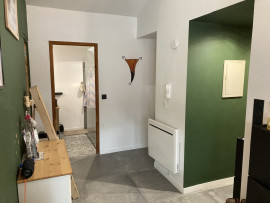 
                                                                                        Vente
                                                                                         appartement T3 en excellent état MERINDOL