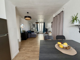 
                                                                                        Vente
                                                                                         Appartement T3 en hyper centre d'Oullins