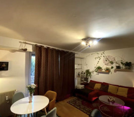 
                                                                                        Location
                                                                                         Appartement T3 meublé, 2 chambres - 80m²