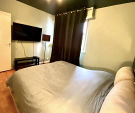 
                                                                                        Location
                                                                                         Appartement T3 meublé, 2 chambres - 80m²