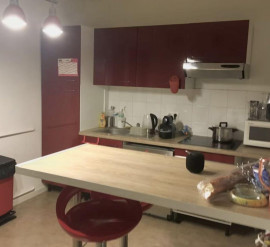 
                                                                                        Location
                                                                                         Appartement T3 meublé, 2 chambres - 80m²