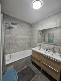 
                                                                                        Location
                                                                                         Appartement T3 meublé à louer (loyer tout inclus)