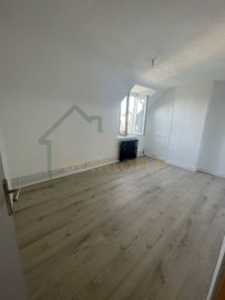 
                                                                                        Location
                                                                                         Appartement T3, proches commodités