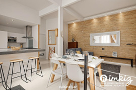 
                                                                                        Vente
                                                                                         Appartement T3 rénové cachet ancien en souplex