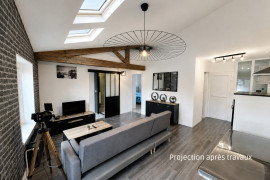 
                                                                                        Vente
                                                                                         Appartement T3 traversant et entièrement rénové en plein cœur de Soucieu-en-Jarrest