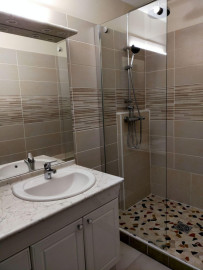 
                                                                                        Location
                                                                                         APPARTEMENT T3 TRES CALME ET TRES LUMINEUX