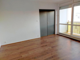 
                                                                                        Location
                                                                                         APPARTEMENT T3 TRES CALME ET TRES LUMINEUX