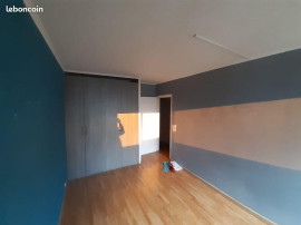 
                                                                                        Location
                                                                                         Appartement T4 - 80m2