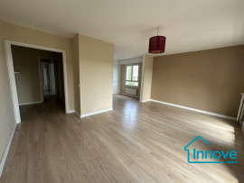 
                                                                                        Location
                                                                                         Appartement T4 à louer - Versailles Chantiers