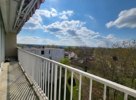 Location
Appartement T4 avec balcon à Cergy Préfecture (loyer tout inclus)