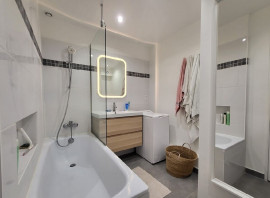 Location
Appartement T4 avec balcon à Cergy Préfecture (loyer tout inclus)