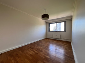 
                                                                                        Vente
                                                                                         Appartement T4 de 105m² - Tassin-la-Demi-Lune