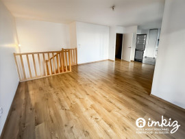 
                                                                                        Vente
                                                                                         Appartement T4 en duplex - Terrasses et parking