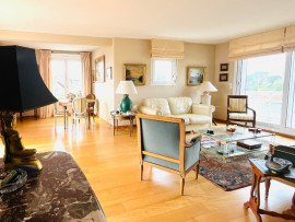 
                                                                                        Vente
                                                                                         T4 - Terrasse - VUE OCEAN - Garage - ANGLET