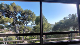 
                                                                                        Location
                                                                                         Appartement T4 La Serinette avec garage et vue mer