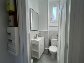 
                                                                                        Location
                                                                                         Appartement T4 meublé à Troyes