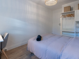 Location
Appartement T4 Meublé Haut De Gamme Avec Balcon sur les Berges du Rhône à Gerland, Lyon 7 (loyer tout inclus)