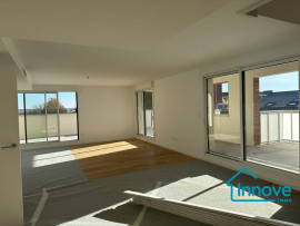 
                                                                                        Vente
                                                                                         Appartement T5 duplex dernier étage