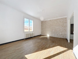 
                                                                                        Location
                                                                                         Appartement T5 - Terrasse