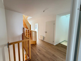 
                                                                                        Vente
                                                                                         Appartement T5 Triplex  à Issy les Moulineaux