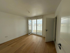 
                                                                                        Vente
                                                                                         Appartement T5 Triplex  à Issy les Moulineaux