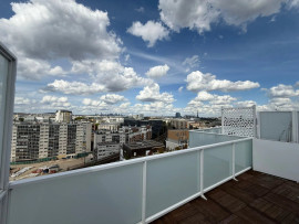 
                                                                                        Vente
                                                                                         Appartement T5 Triplex  à Issy les Moulineaux