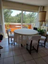 
                                                                                        Location
                                                                                         Appartement T6 lumineux dans résidence recherchée